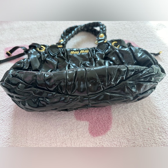 MIU MIU shoulder bag (Authentic) - Picture 7 of 11